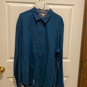 NWT Calvin Klein button down long sleeve shirt